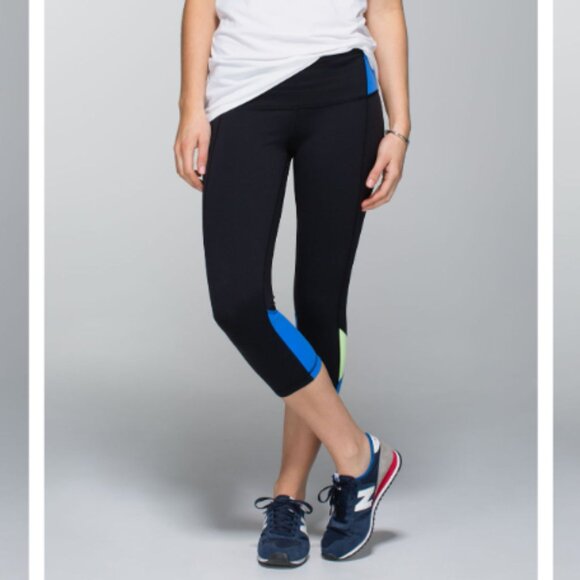 lululemon athletica Pants - Lululemon Embody Crop *Full-On Luon - Size 12